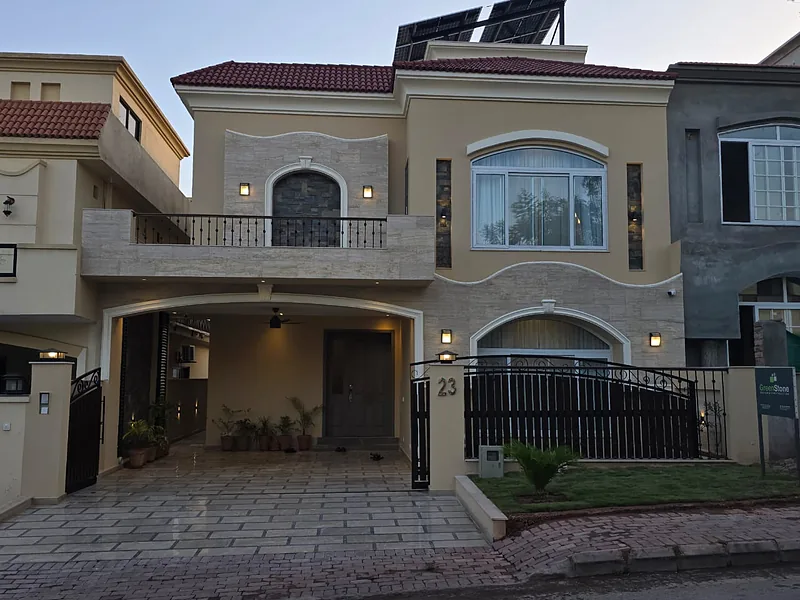 Contemporary Homes by GreenStone Design & Construction, photo 6 of 8